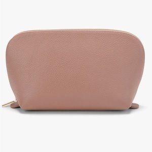 Cuyana leather travel case NWOT